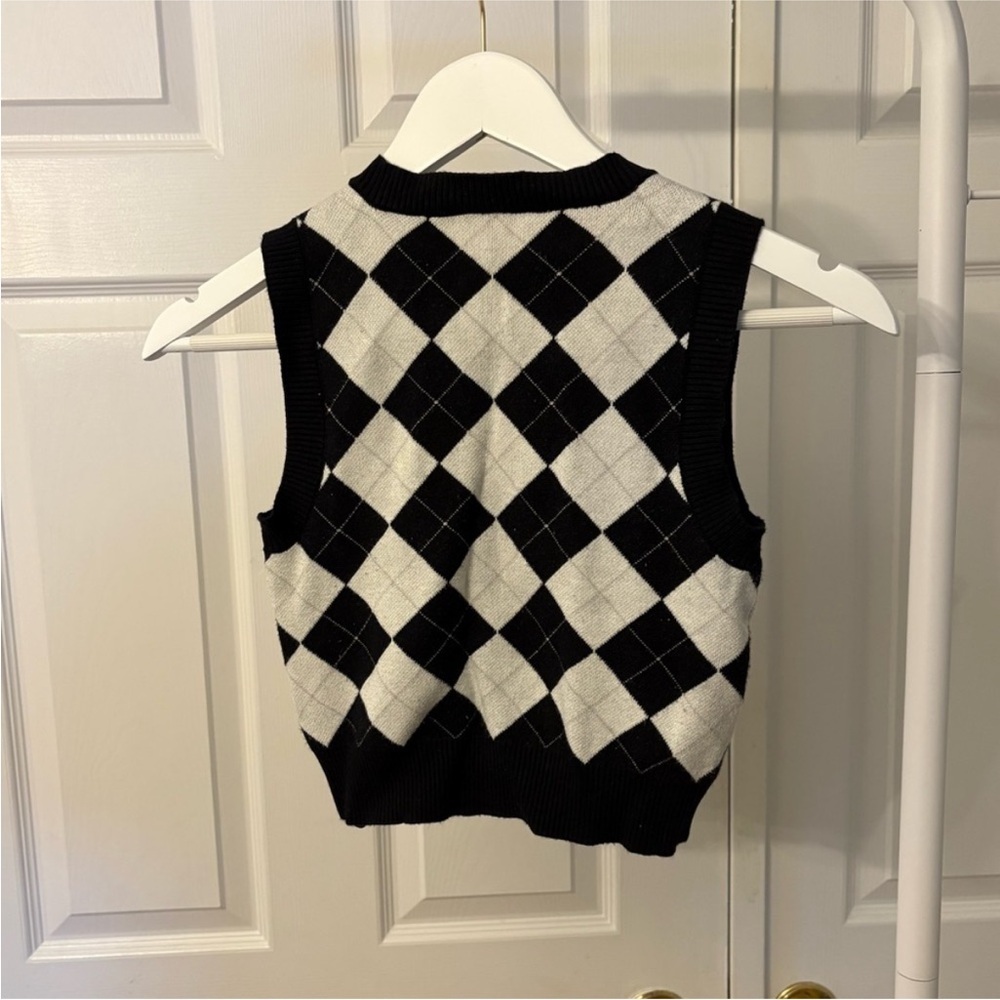 Black & White Knit Argyle Sweater Vest Size Small - Picture 7 of 11